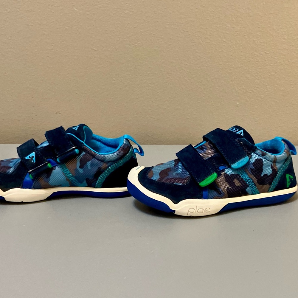 PLAE TY Blue Camo Sneakers with Insoles, UNISEX - Size 10.5 (GUC) - Picture 2 of 9